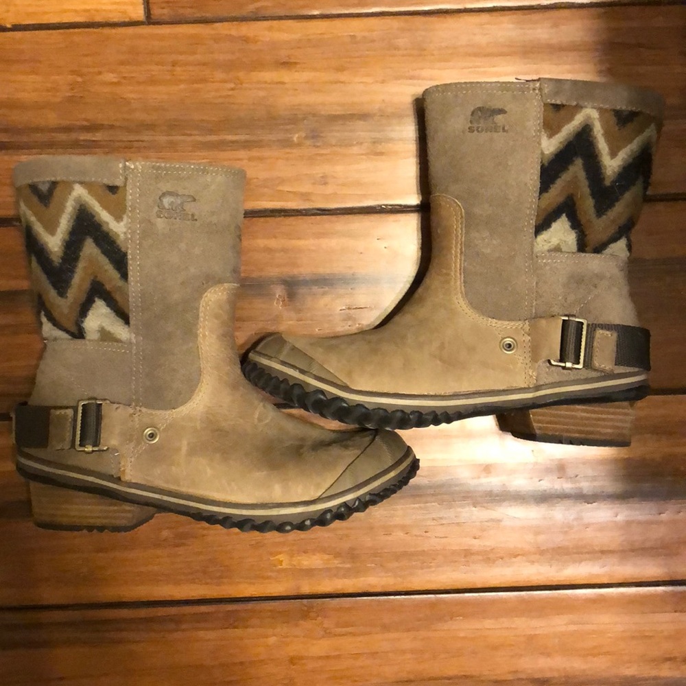 Sorel slip on boots